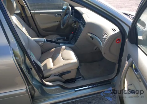 2007 Volvo V70 2.4 из США, поврежденный, VIN YV1SW612572662062